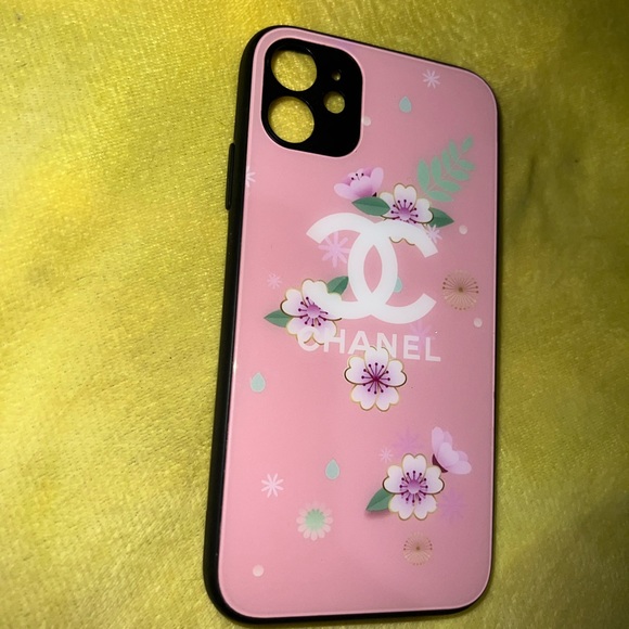 iPhone 11 case - Picture 5 of 12